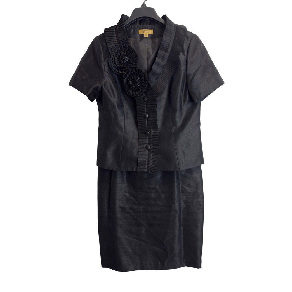 Kasper Womens Black Skirt Suit Set Size 12 Rosette Pleated Collar Beaded Button